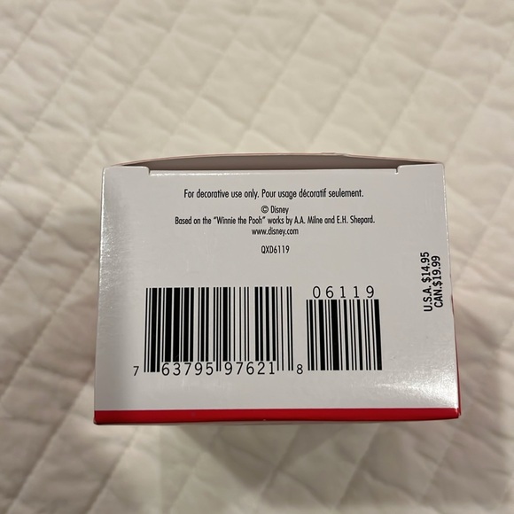 Hallmark 2015 Pooh Eeyore A Little Perspective Ornament - Picture 4 of 6